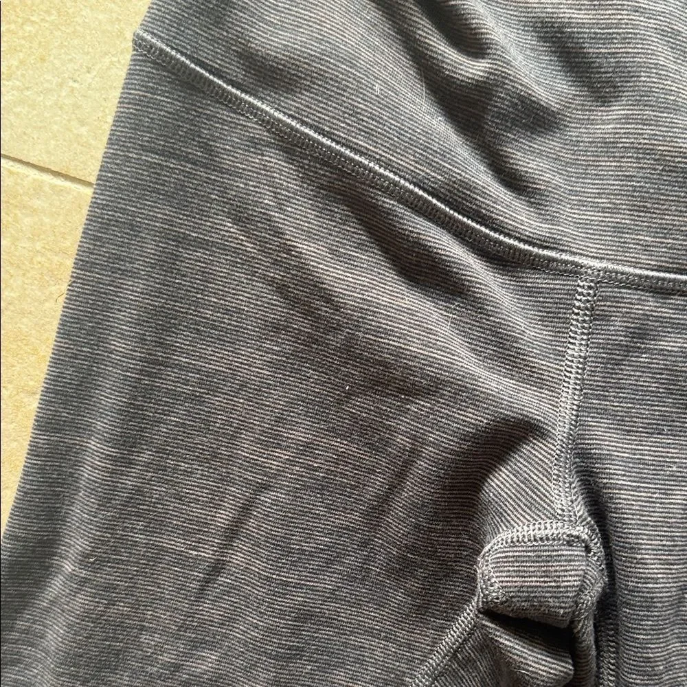 High-Waisted Striped Brown Navy Dark Leggings LULULEMON Size 4